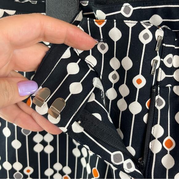 NWT Worthington Black Geometric Design Capri Pants Women’s size 4 - Picture 3 of 8